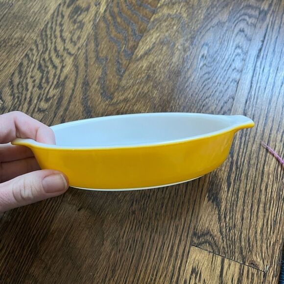 Vintage Pyrex “lemon” baking glass - Picture 4 of 7